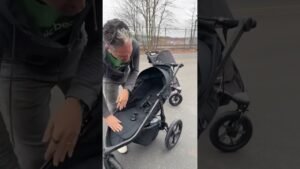 Introducing the Wayfinder, Bob Gear's latest addition to their running strollers lineup.