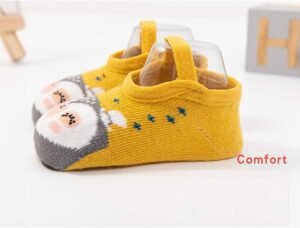 Comparing 8 Baby Products: Non Skid Socks, Rompers, Bottle Warmers, Educational Toys, Bibs 4 comparing 8 baby products non skid socks rompers bottle warmers educational toys bibs