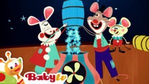 Play Games at the Circus 🎪 | Corn 🌽​​​​​ | @BabyTV