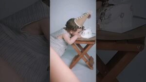 baby eating whole cake 🎂 🎥 masiphotocanakkale