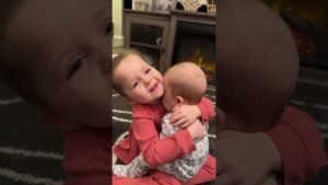 Cutest bond 💓 🎥 hannahchud