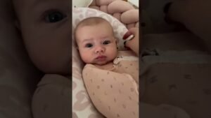 Baby stretch in the morning 🤩 🎥 alena_kostramitina