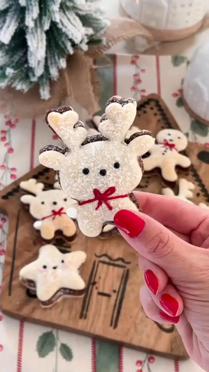 Christmas Puff Pastry Cookies – The Cutest Holiday Treats You’ll Ever Bake! 3 Christmas puff pastry