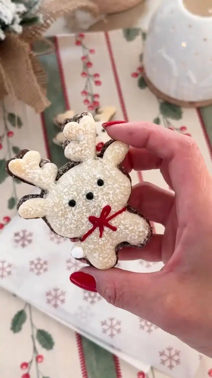 Christmas Puff Pastry Cookies – The Cutest Holiday Treats You’ll Ever Bake! 1 frame 0 13 15f